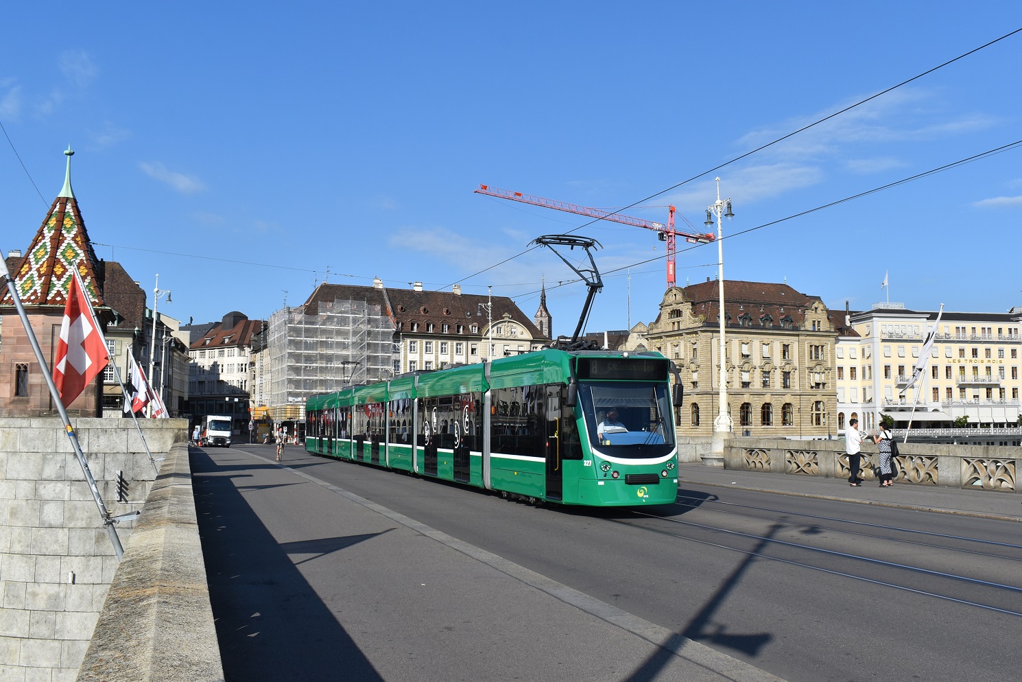 Базель, Siemens Combino № 327