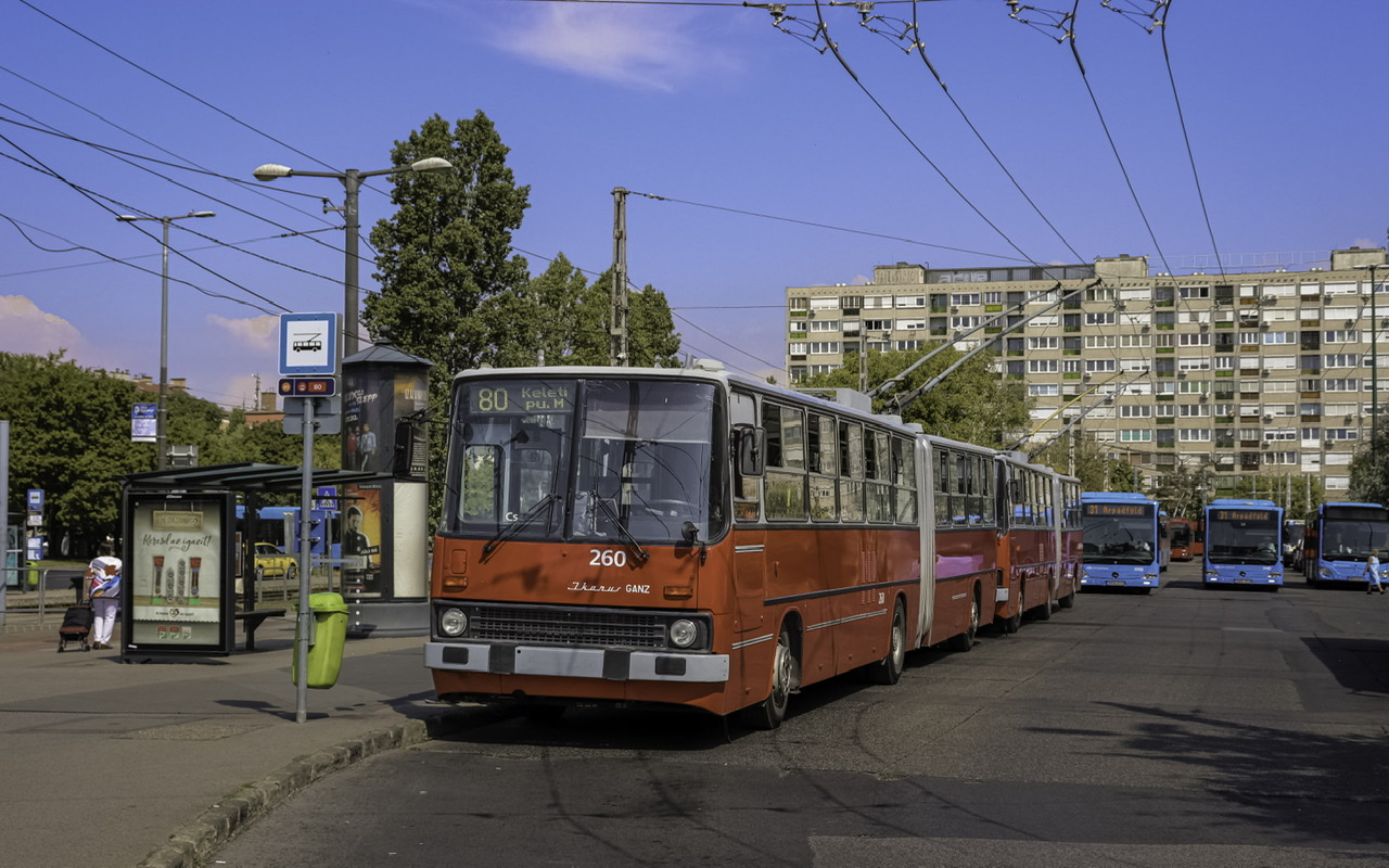 Budapest, Ikarus 280.94 N°. 260