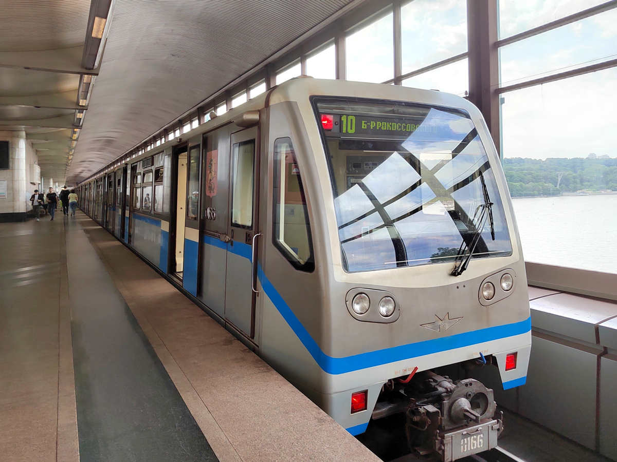 Москва, 81-740.1 «Русич» № 0166