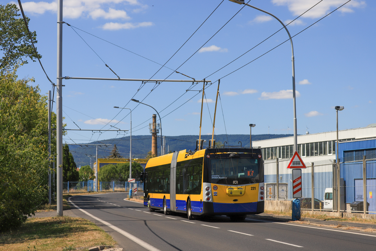 Теплице, Škoda 33Tr SOR № 221