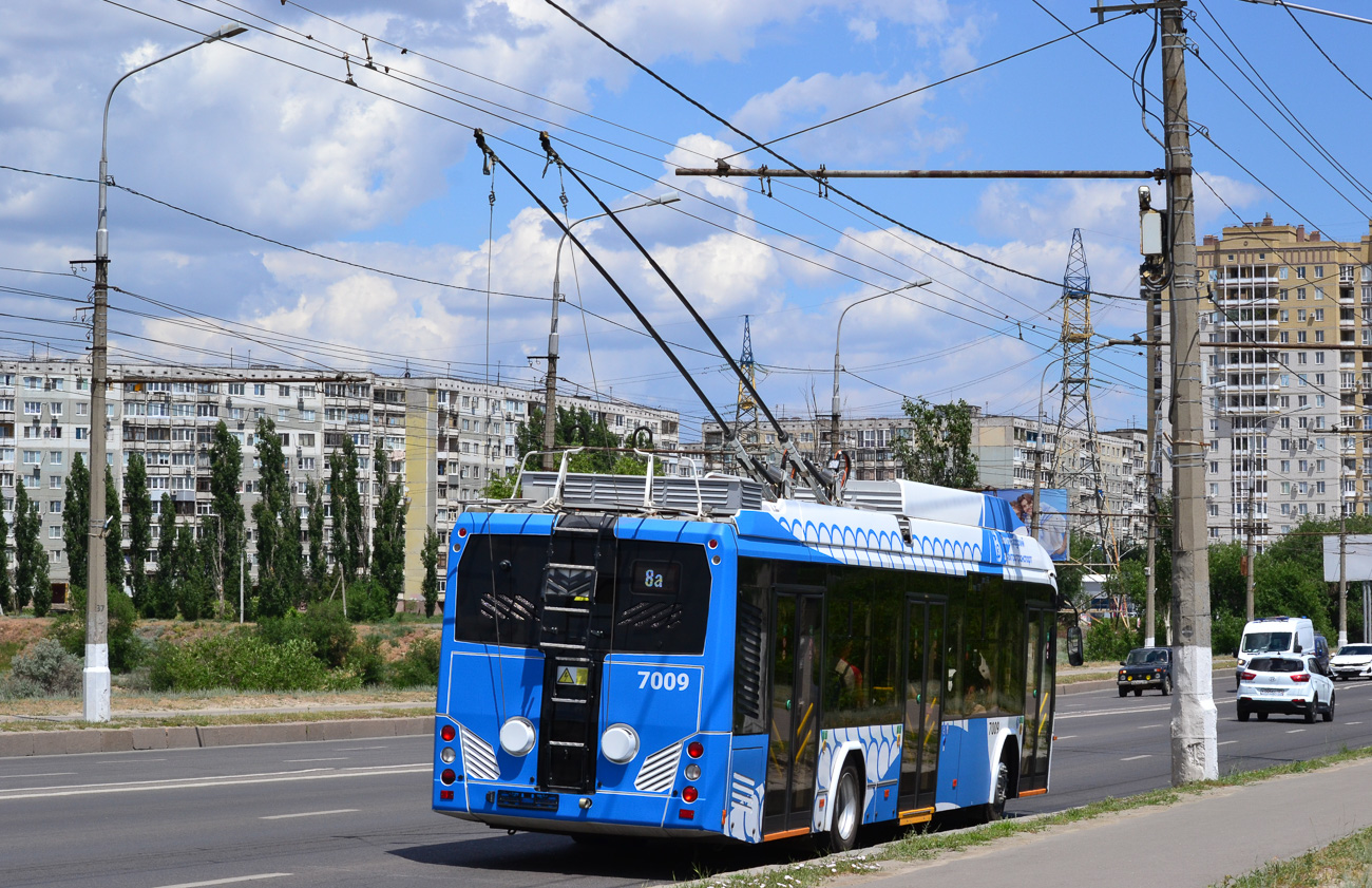 Волгоград, БКМ 32100D № 7009