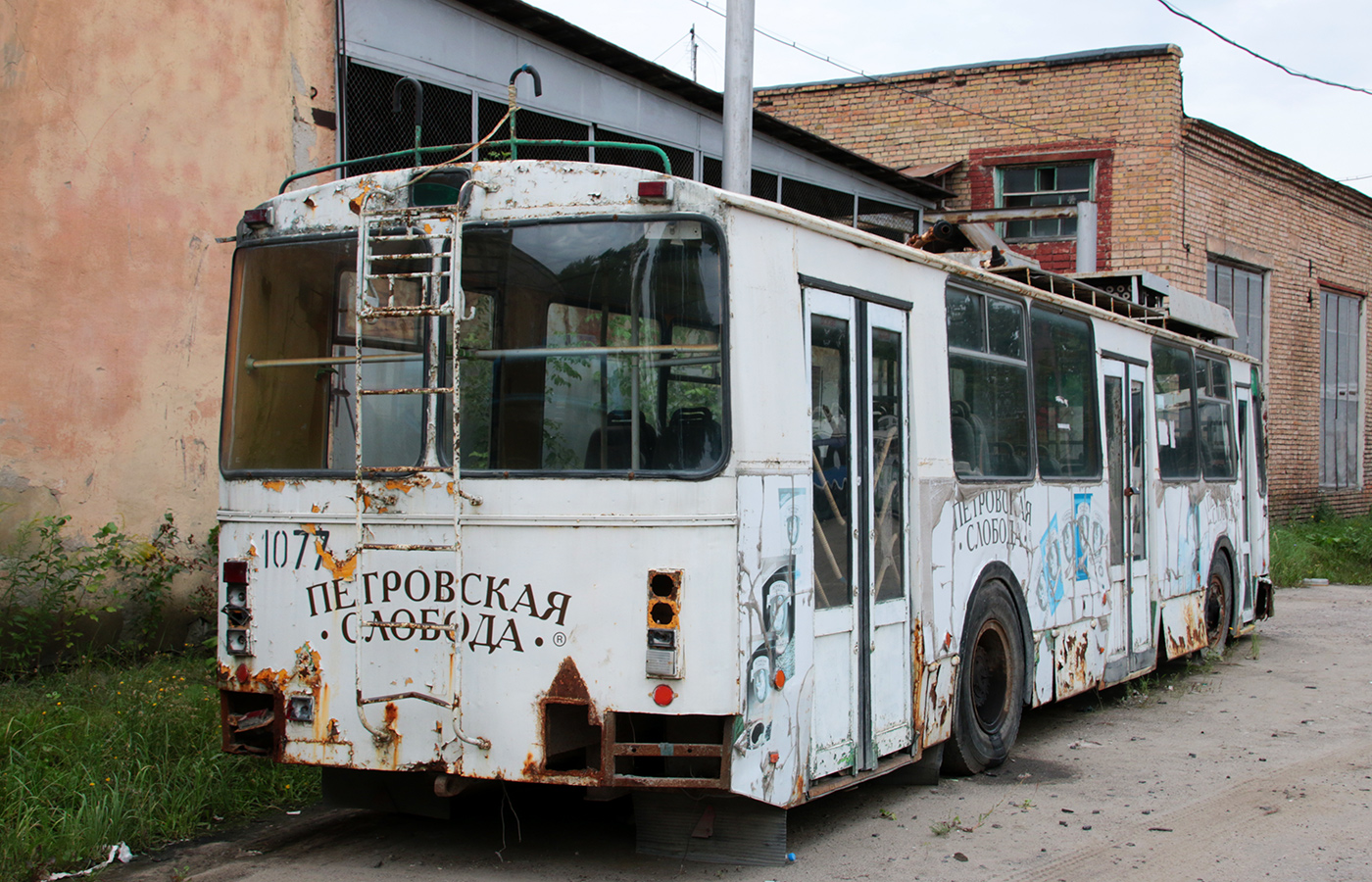 Пенза, ВЗТМ-5284 № 1077