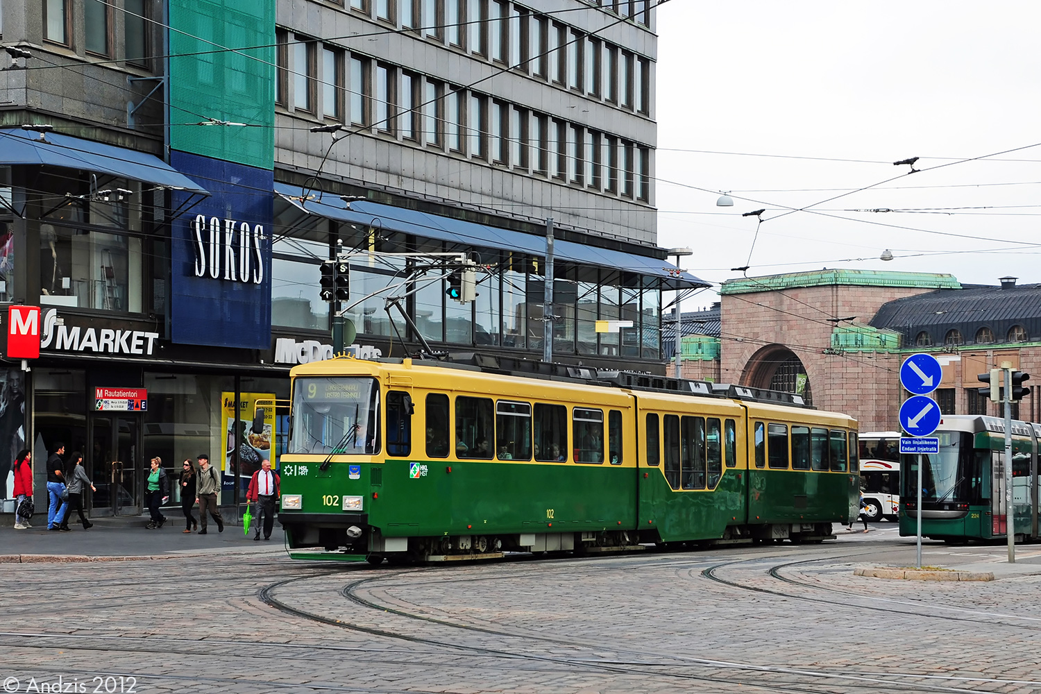 Хельсинки — Эспоо, Valmet MLNRV2 № 102