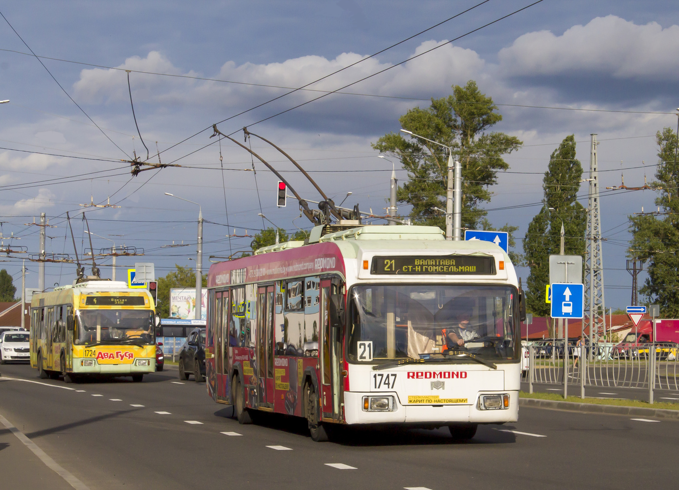 Гомель, БКМ 32102 № 1747