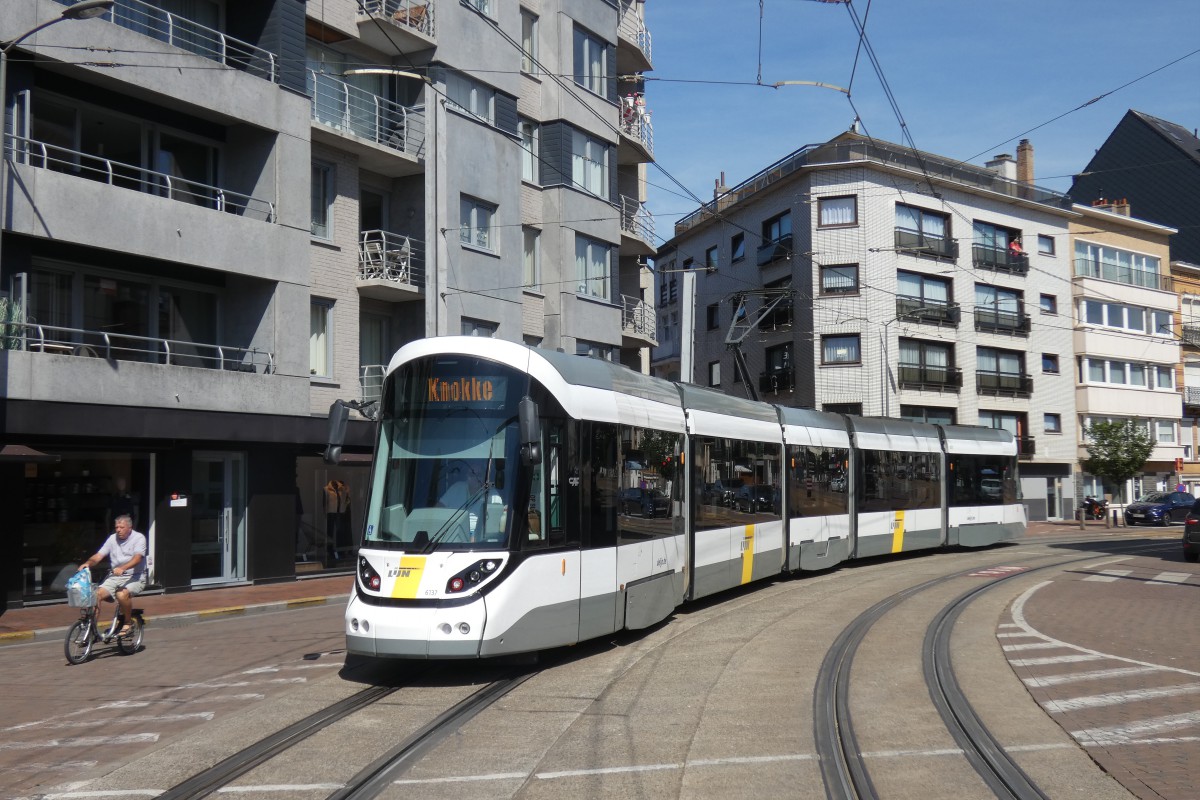 Береговой трамвай, CAF Urbos 100 № 6137