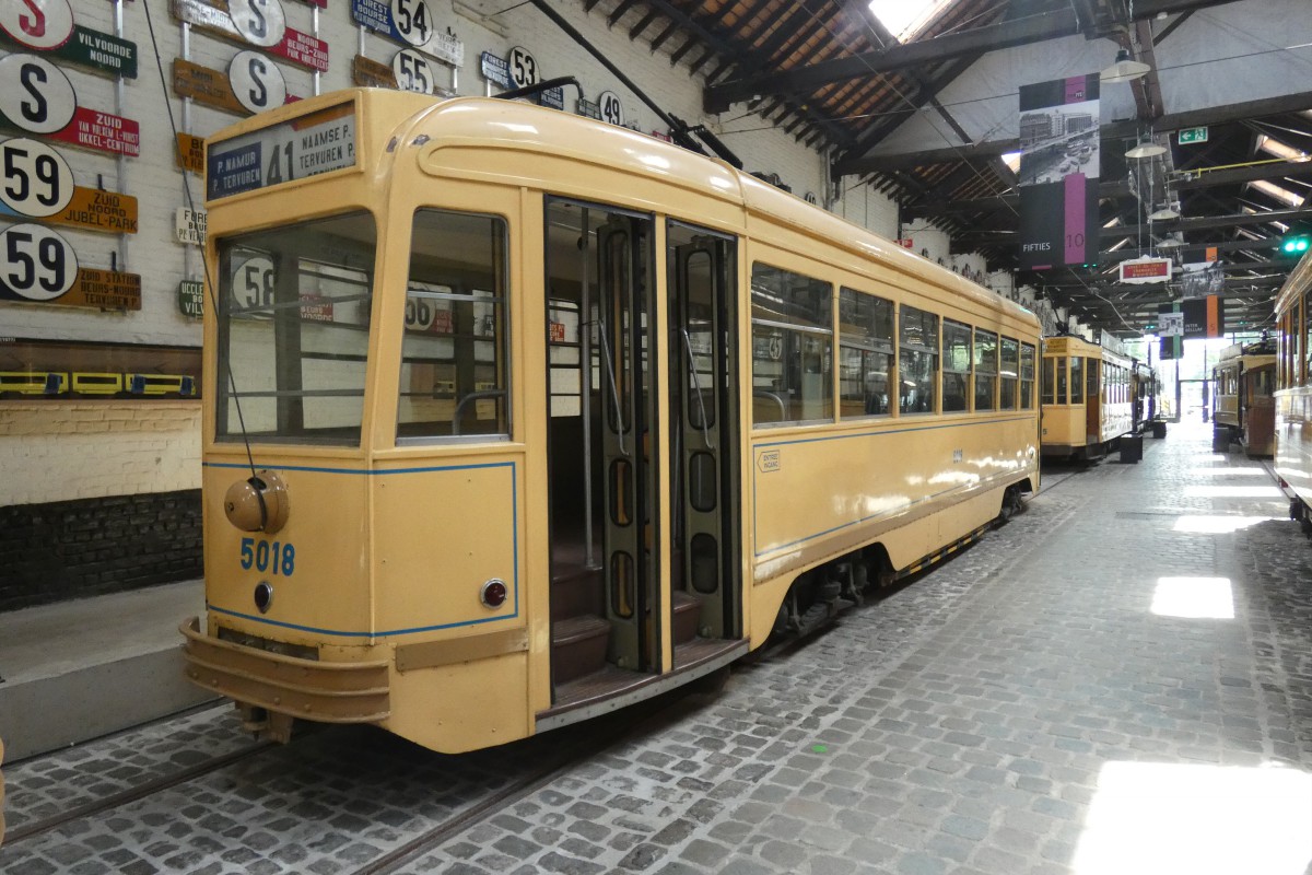 Brussels, MIVB/STIB Series 5000 (modernized) č. 5018