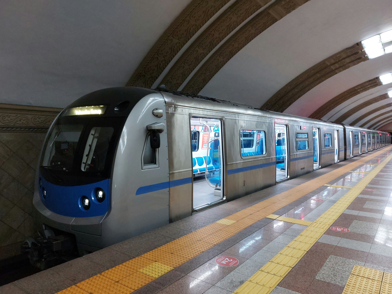 Алматы, Hyundai Rotem № 09004