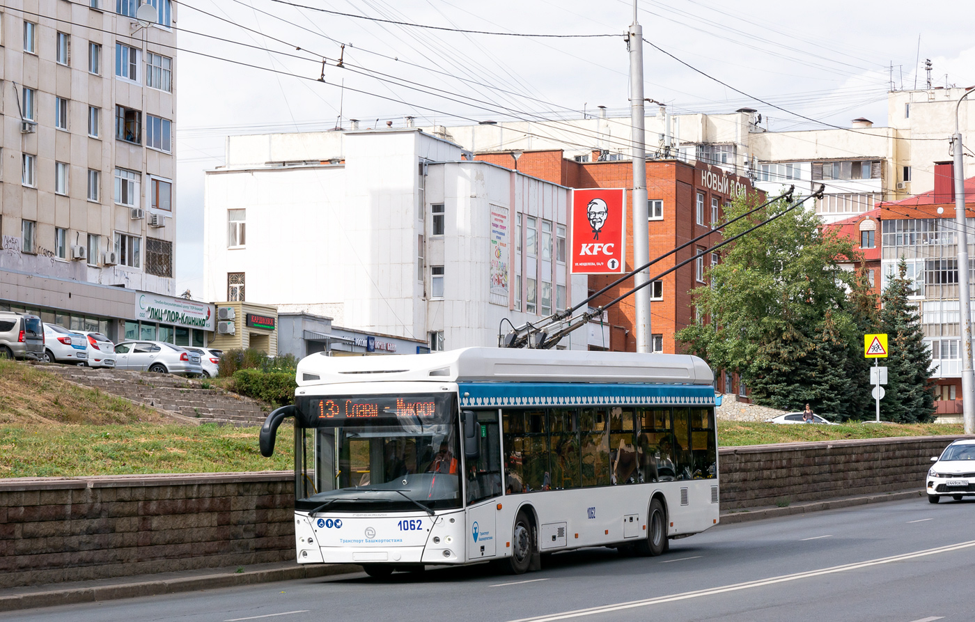 Уфа, УТТЗ-6241.01 «Горожанин» № 1062