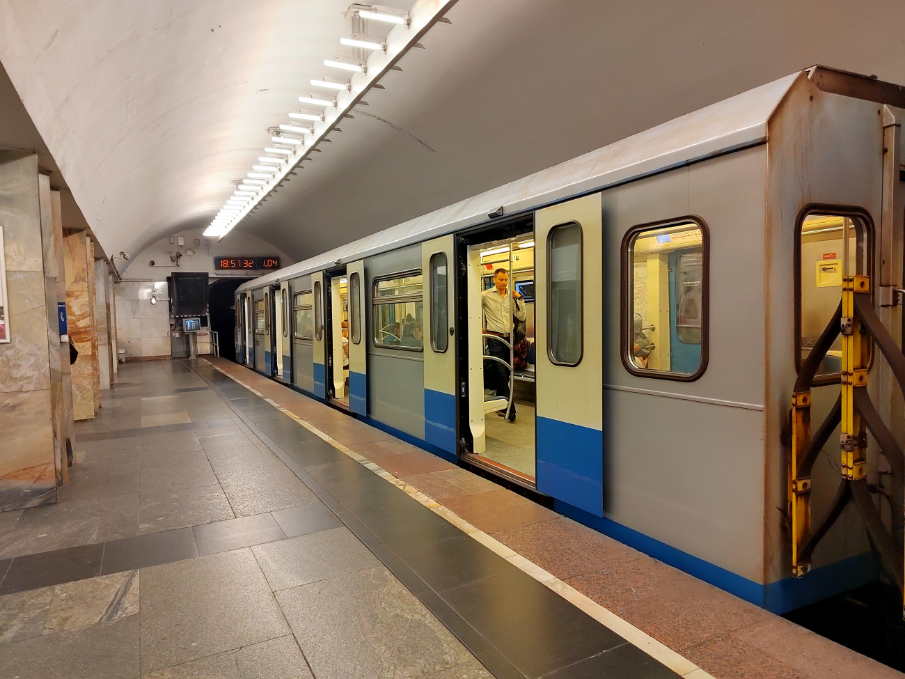 Москва, 81-760 № 37069