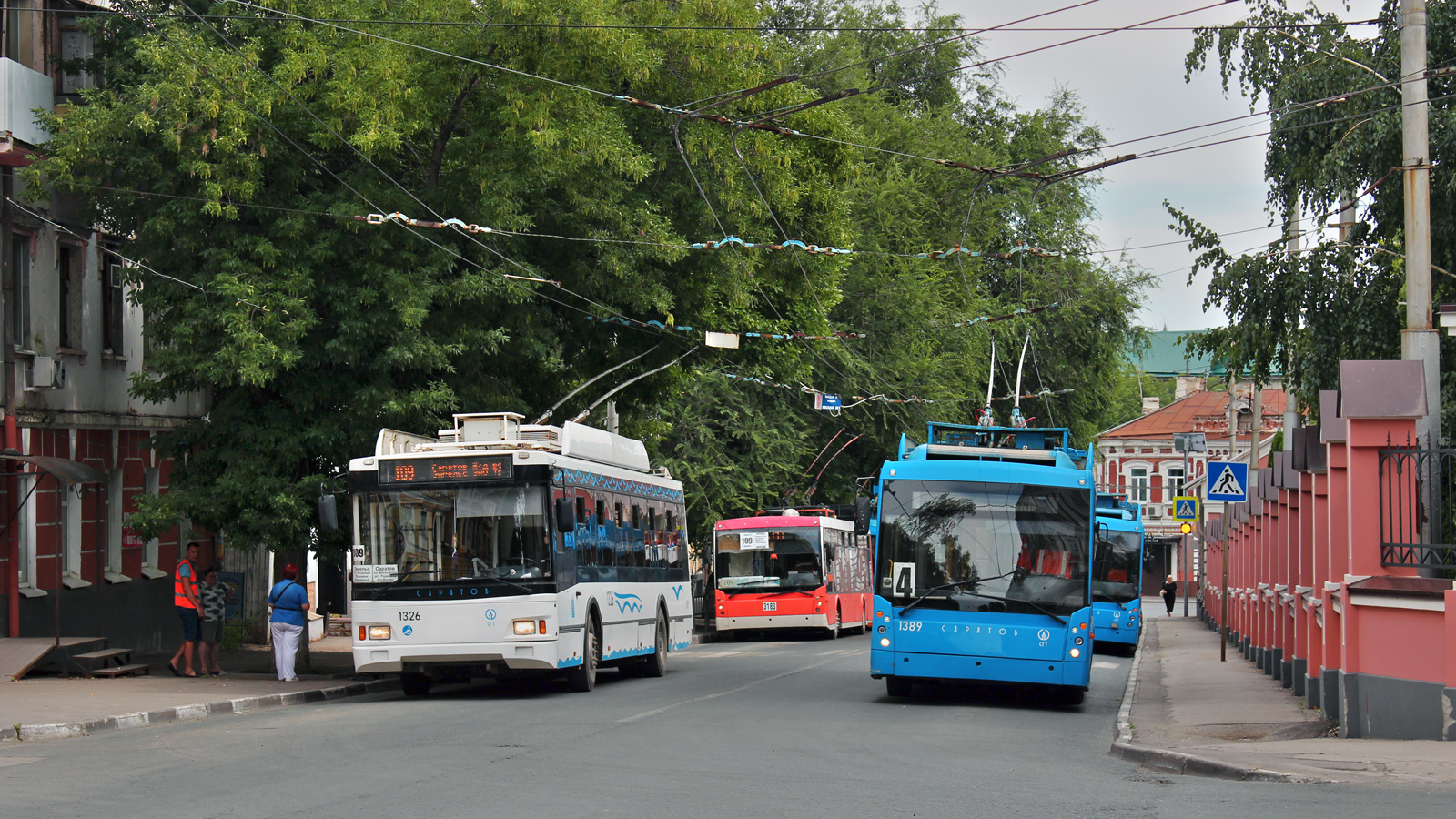 Саратов, Тролза-5275.03 «Оптима» № 1326; Саратов, Тролза-5265.00 «Мегаполис» № 1389; Саратов — Происшествия