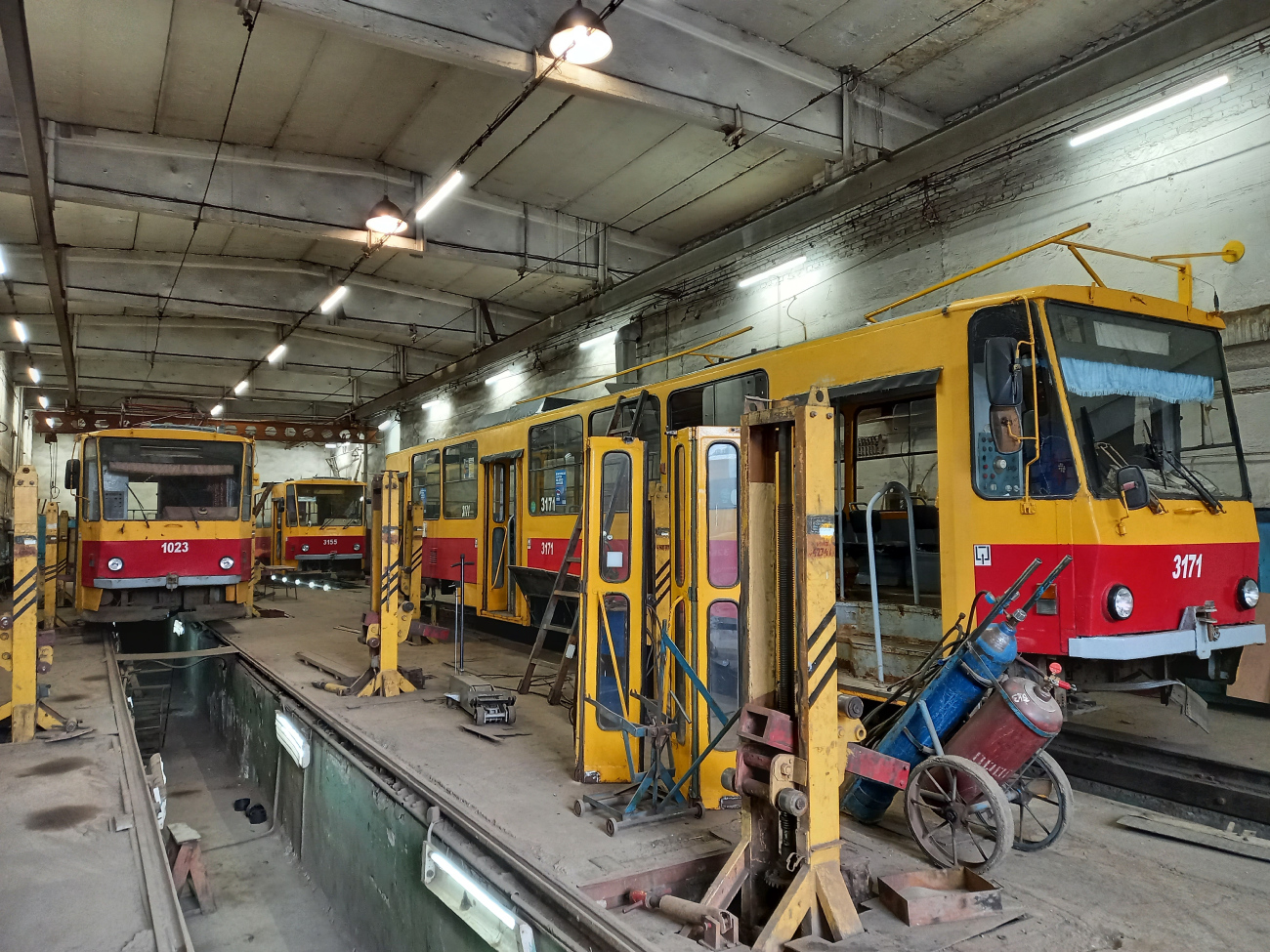 Barnaul, Tatra T6B5SU — 3171; Barnaul — Miscellaneous photos