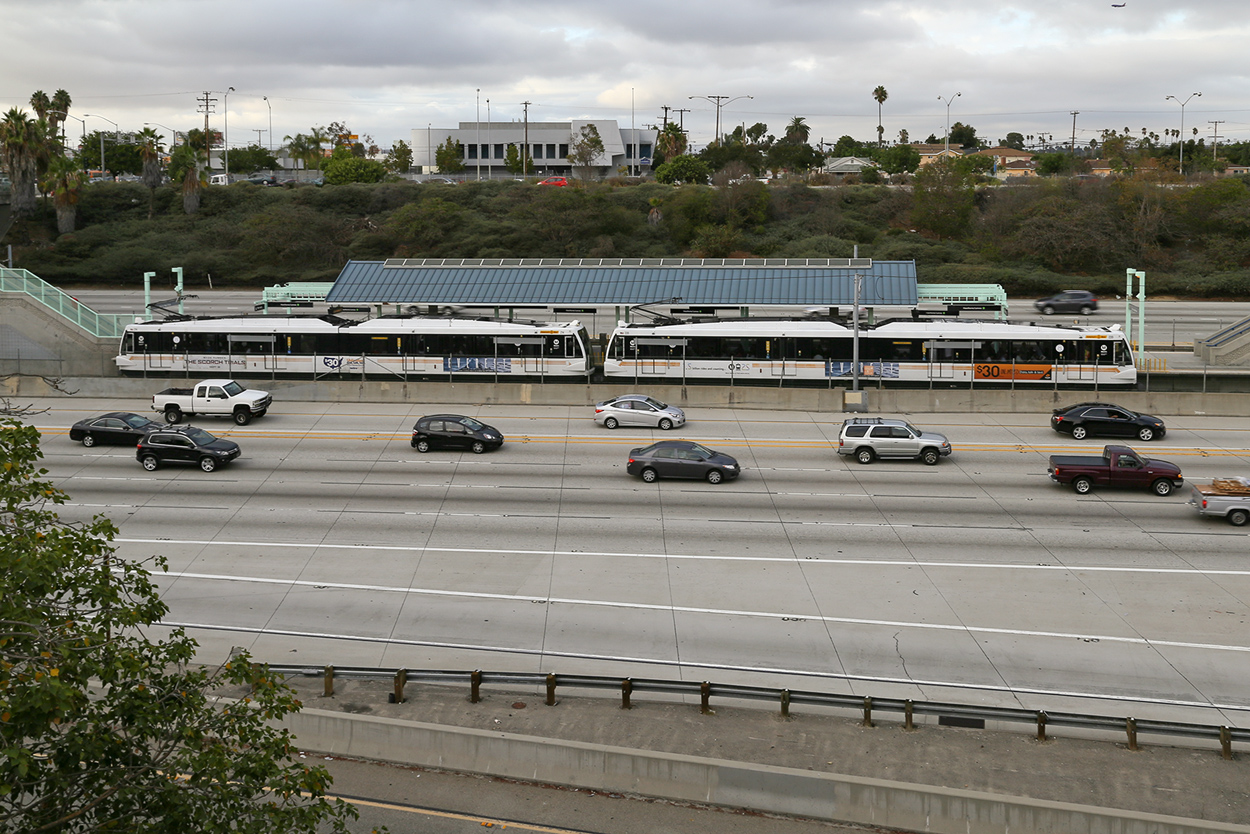 Лос-Анджелес — Линии и инфраструктура PE