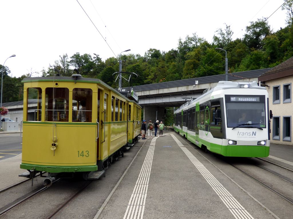Невшатель, SIG C2 № 143; Невшатель, Stadler Be 4/8 № 034