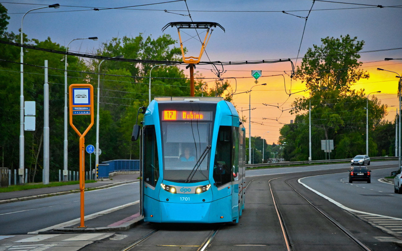 Острава, Stadler Tango NF2 № 1701