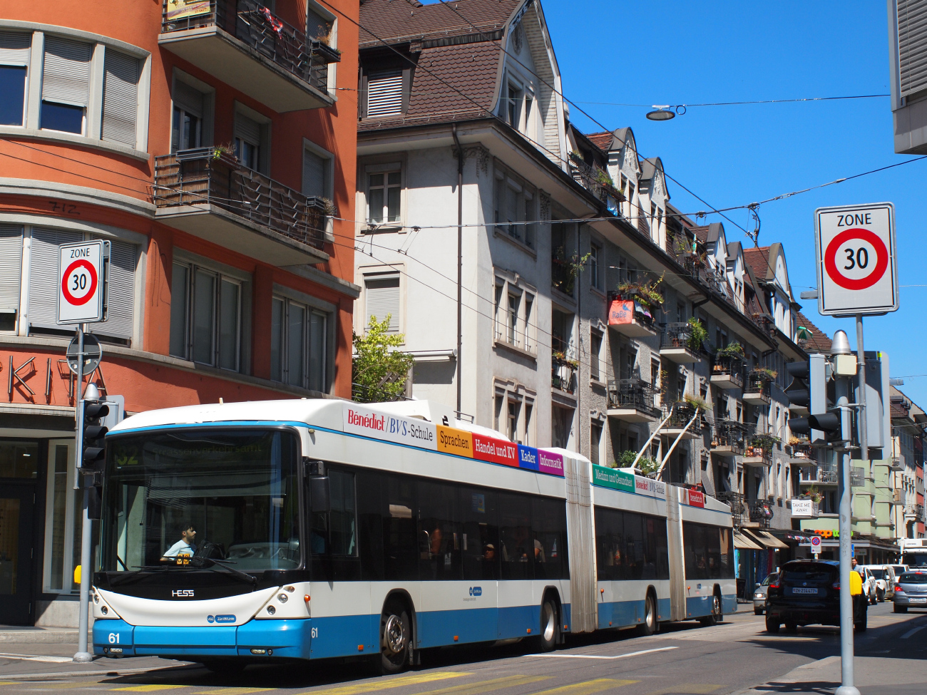 Zurich, Hess lighTram (BGGT-N2C) Br. 61