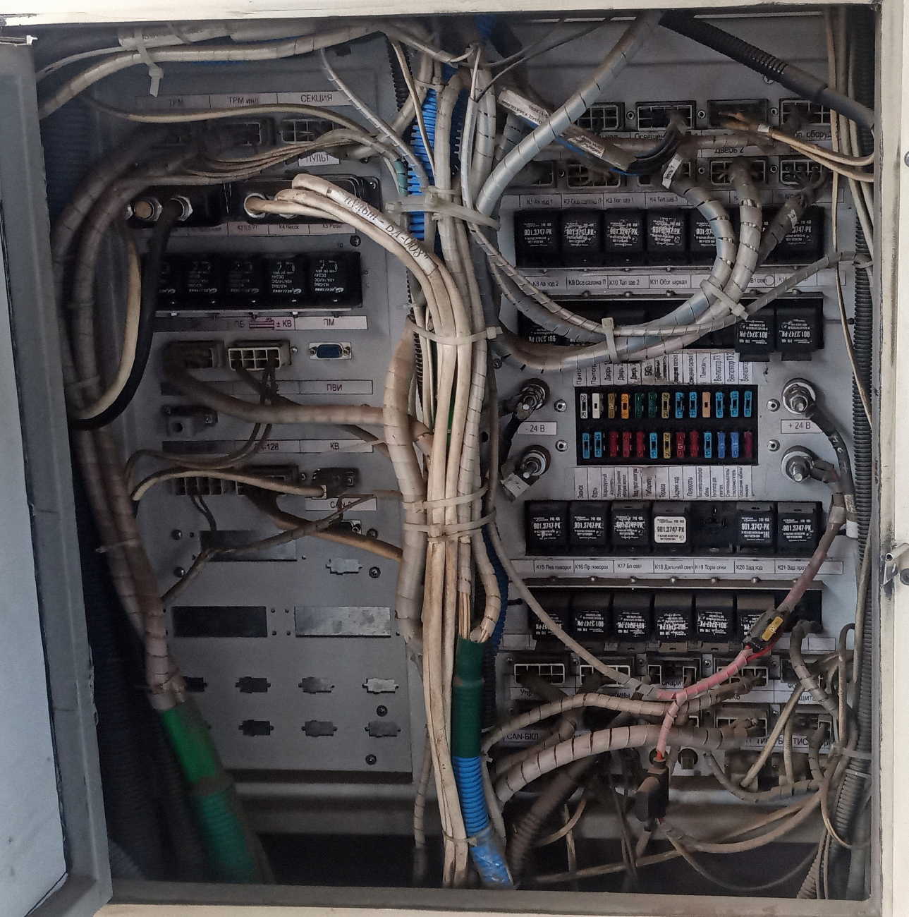 Орск, 71-605* мод. Челябинск № 015; Оборудование электротранспорта — Разное