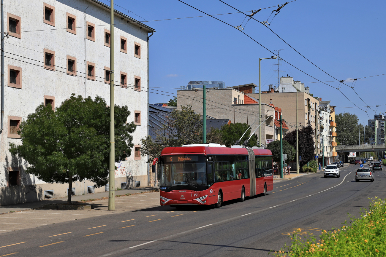 Сегед, Ikarus-Škoda Tr187.2 № T-451 Сегед, Ikarus-Škoda Tr187.2 № T-451
