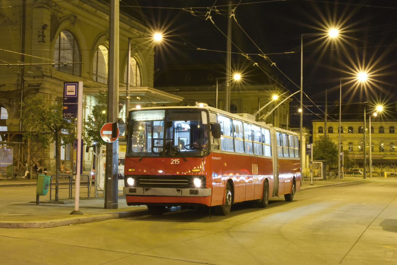 Budapeszt, Ikarus 280.94 Nr 215