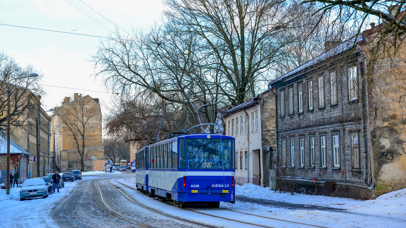 Рига, Tatra T3MR (T6B5-R) № 35228