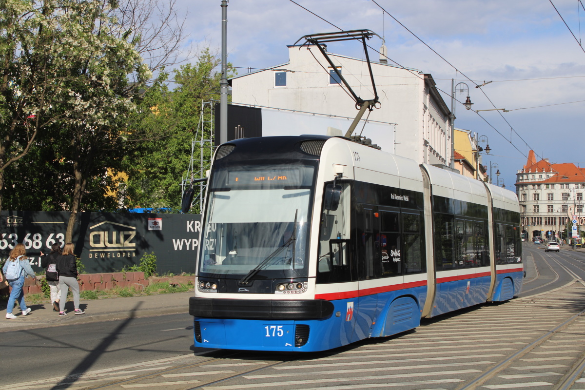 Быдгощ, PESA Swing 121NaB № 175