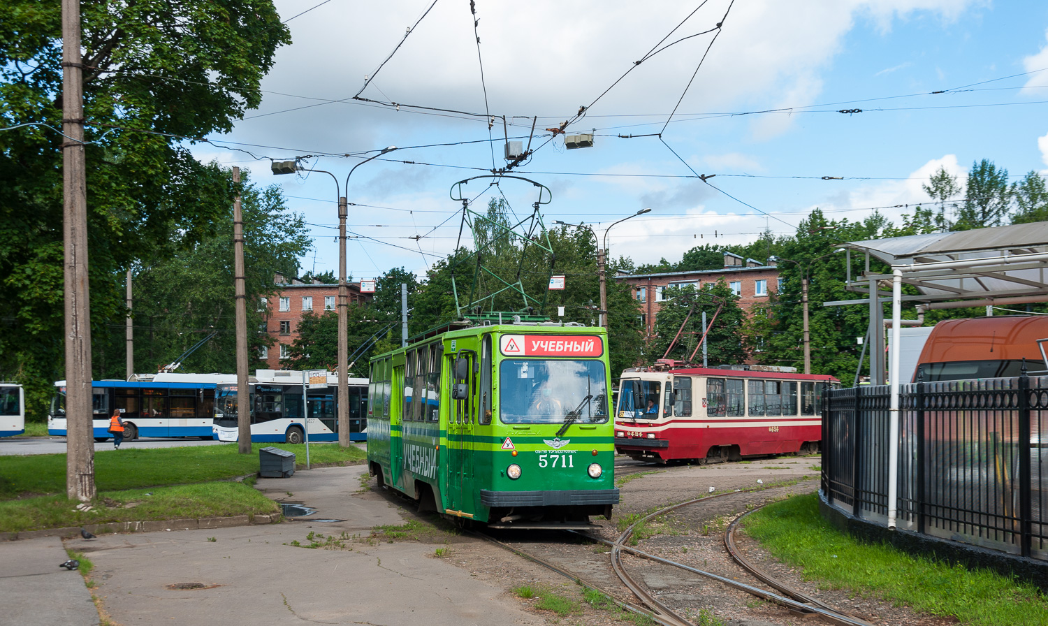 Санкт Петербург, ЛМ-68М № 5711