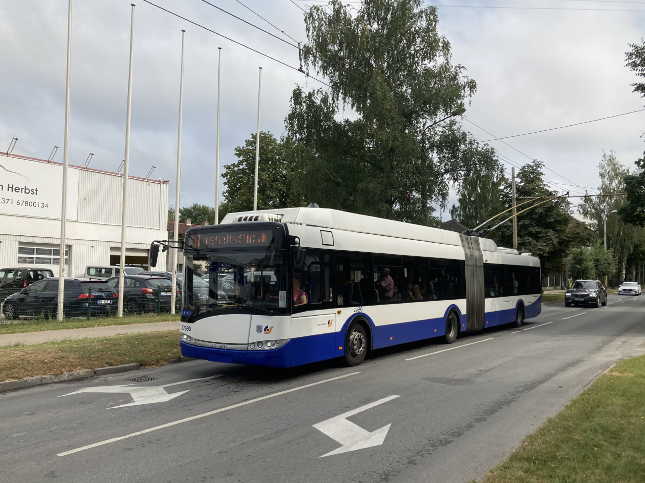 Рига, Škoda 27Tr Solaris III № 27690