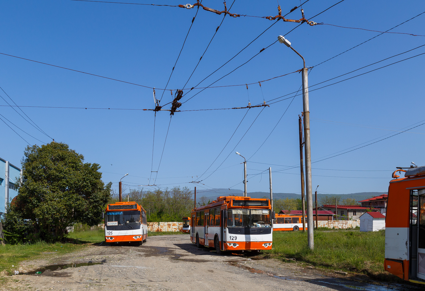 Sukhumi, ZiU-682G-016.04 № 125; Sukhumi, ZiU-682G-016.04 № 129