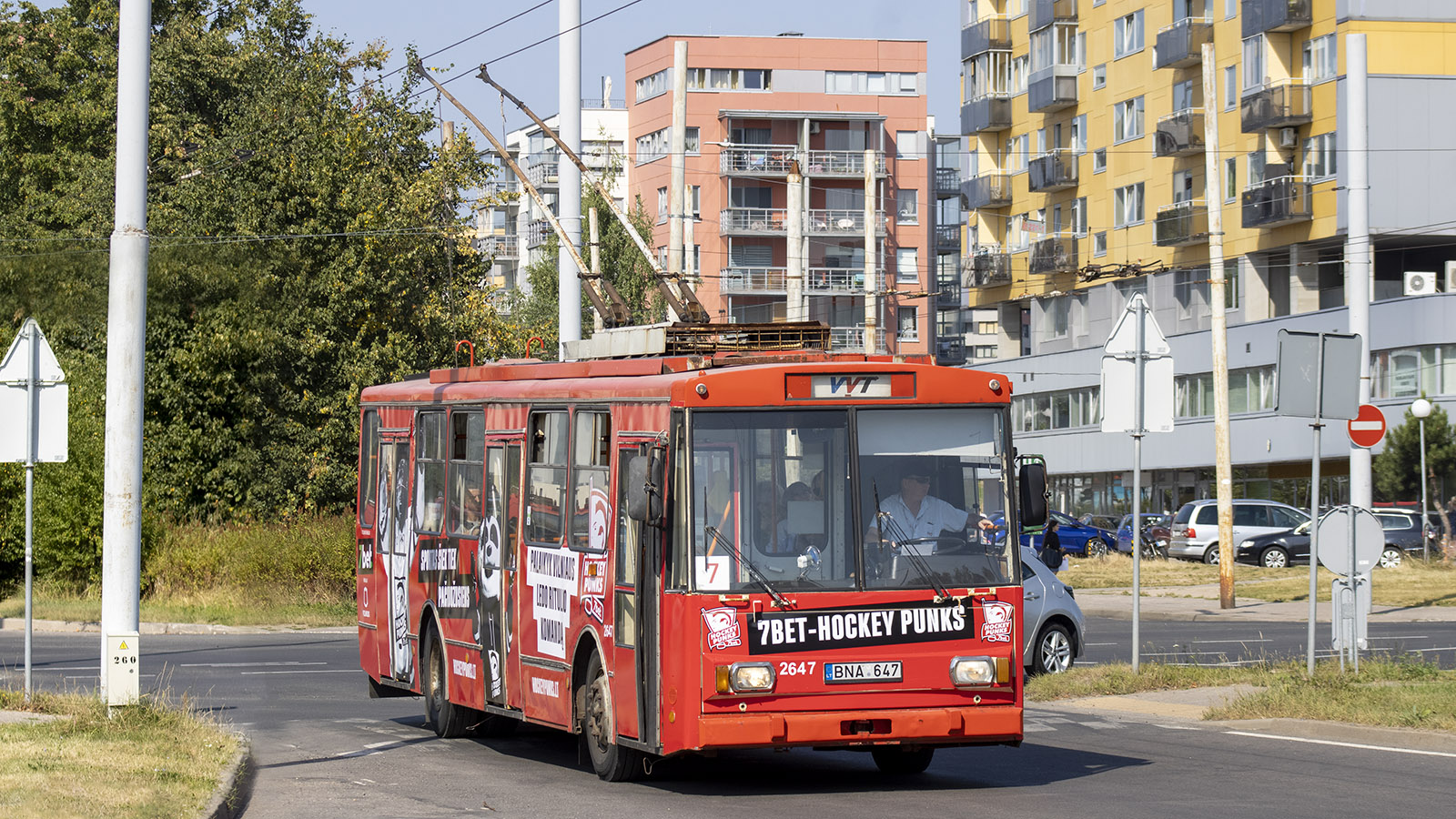 Vilnius, Škoda 14Tr13/6 # 2647 Vilnius, Škoda 14Tr13/6 # 2647