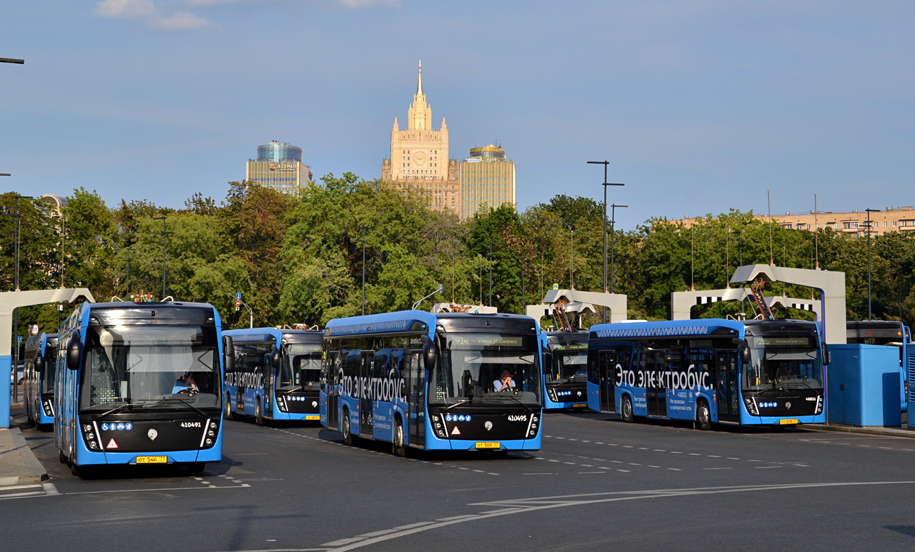 Москва, КАМАЗ-6282 № 410491; Москва, КАМАЗ-6282 № 410495; Москва, КАМАЗ-6282 № 410211 Москва, КАМАЗ-6282 № 410491; Москва, КАМАЗ-6282 № 410495; Москва, КАМАЗ-6282 № 410211
