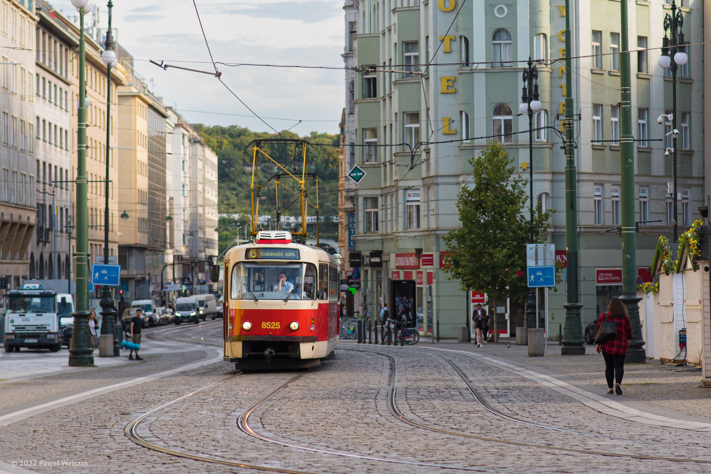 Прага, Tatra T3R.P № 8525
