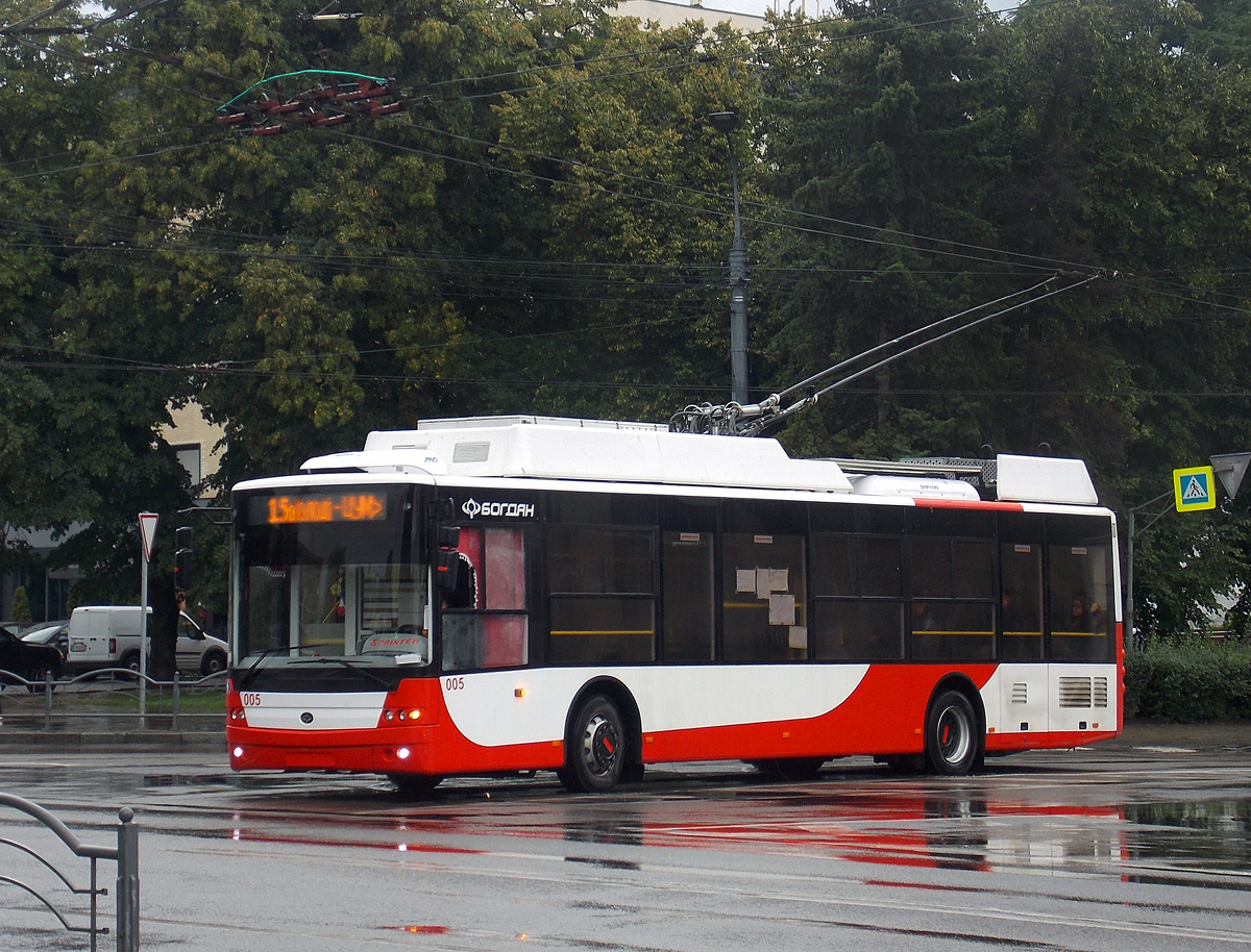 Луцк, Богдан Т70117 № 005