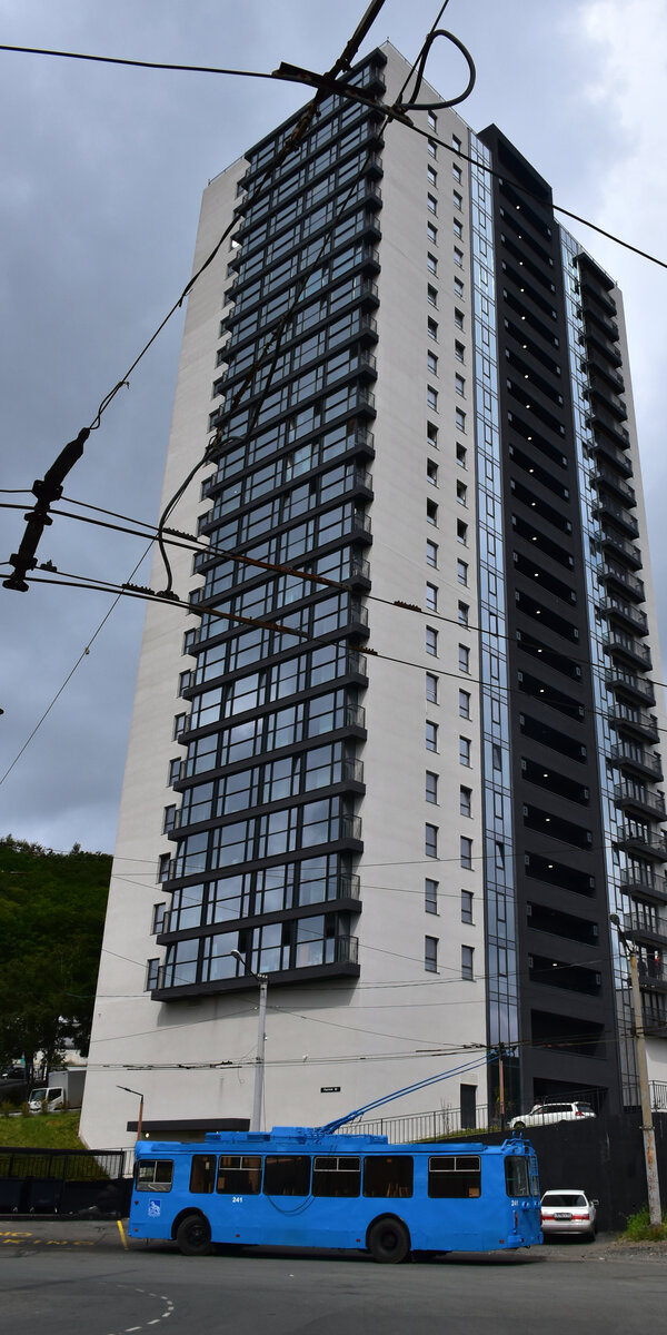 Владивосток, ЗиУ-682Г-016.02 № 241