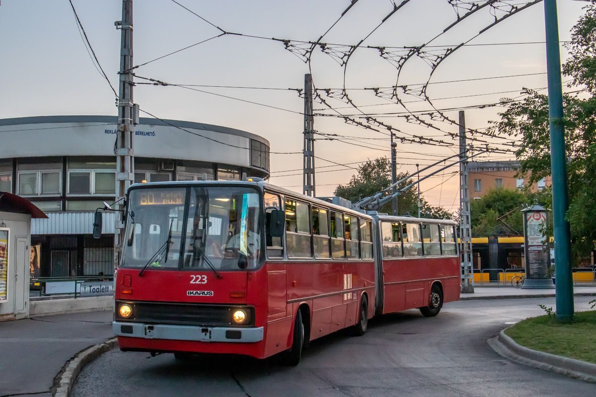Будапешт, Ikarus 280.94 № 223