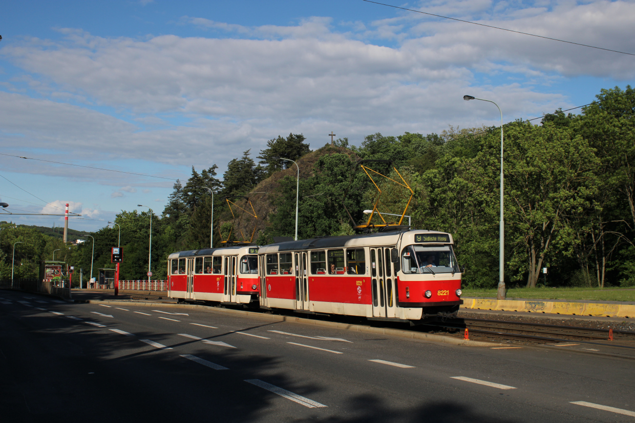Praga, Tatra T3R.P Nr. 8221