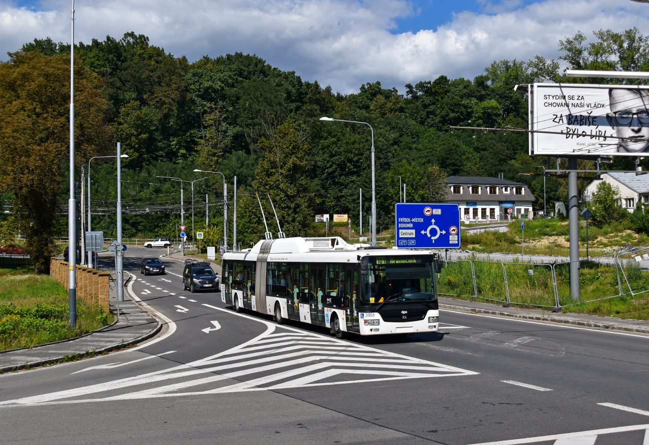 Острава, SOR TNB 18 № 3951 Острава, SOR TNB 18 № 3951