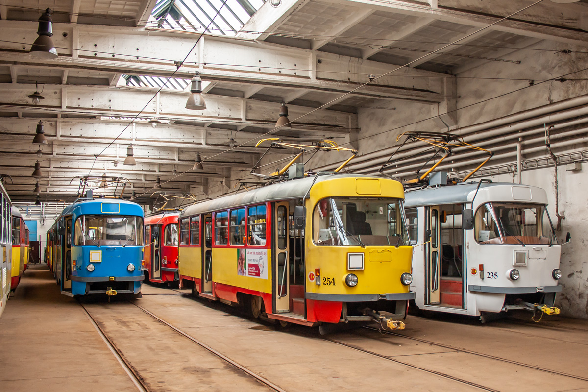Мост ― Литвинов, Tatra T3M.3 № 254