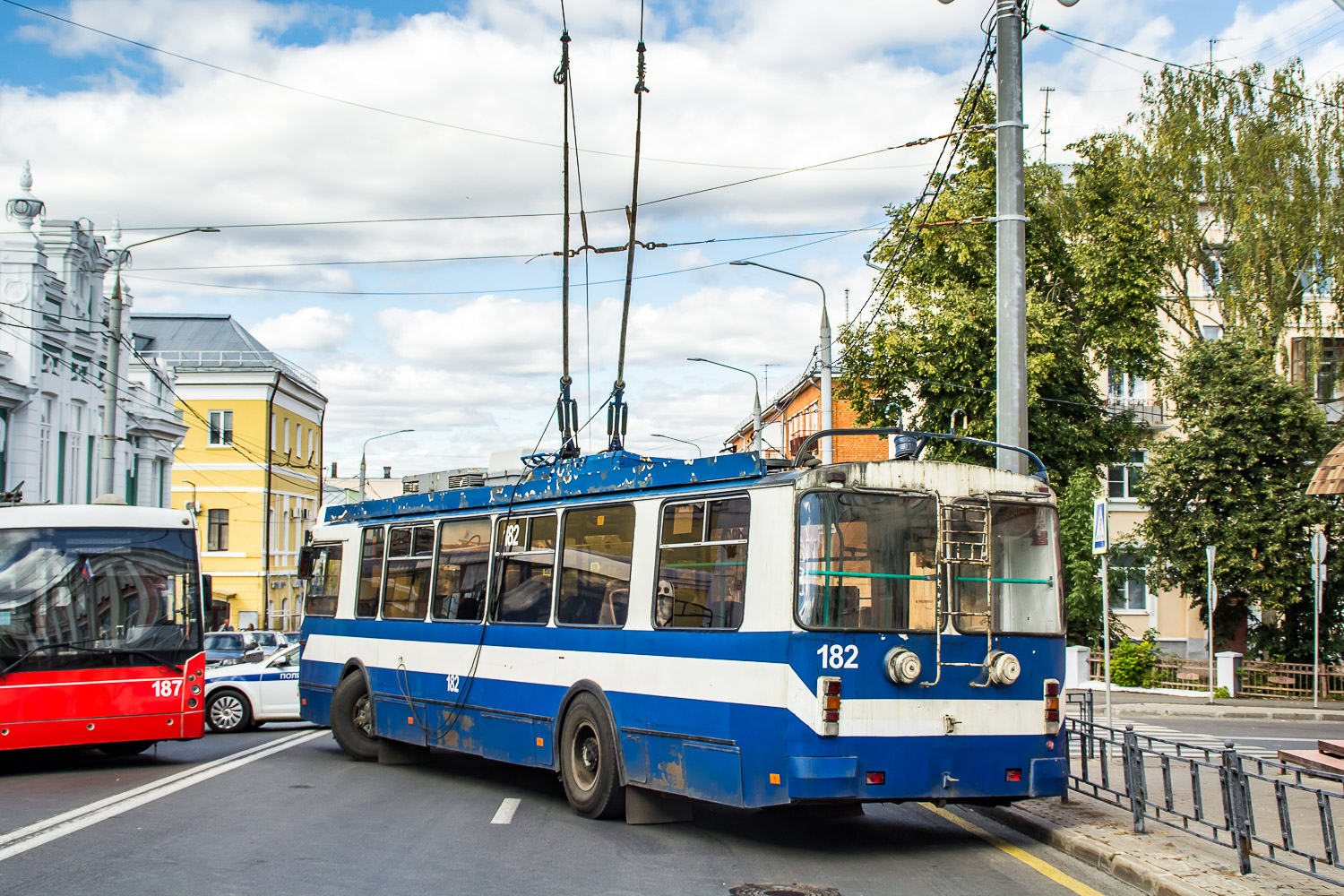 Владимир, ЗиУ-682Г-016.02 № 182