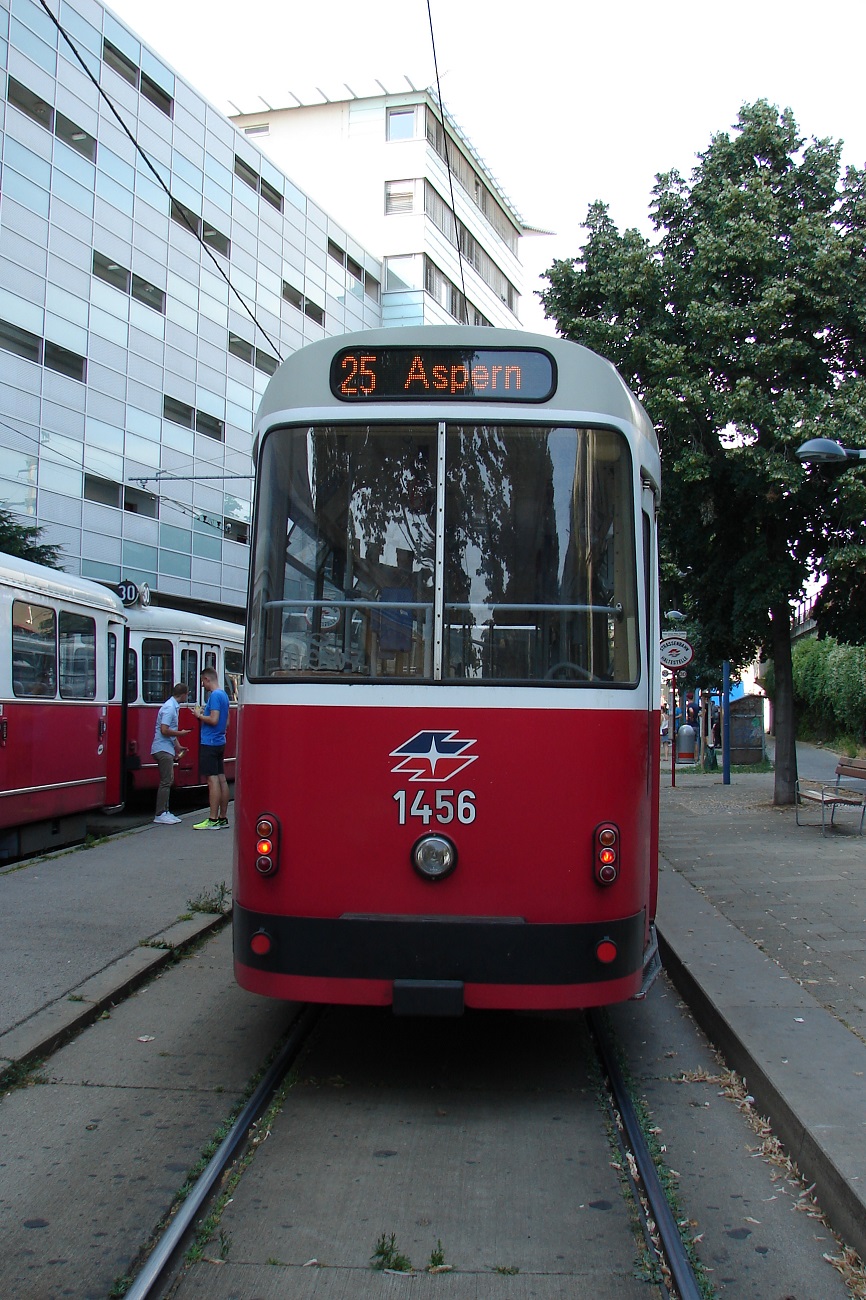 Beč, Bombardier Type c5 Br. 1456; Beč — Miscellaneous photos