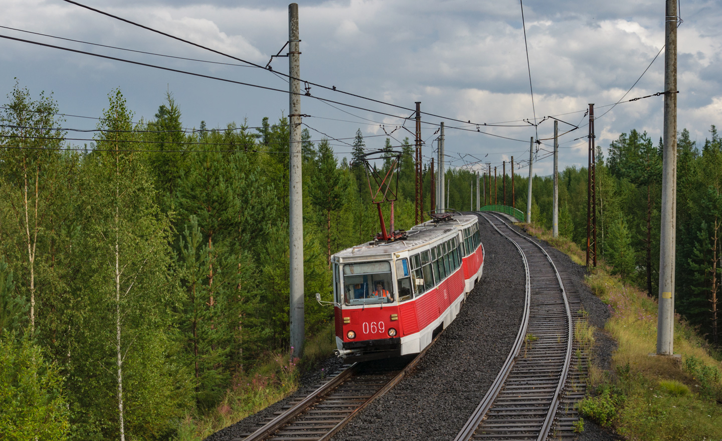 Ust-Ilimsk, 71-605 (KTM-5M3) Nr. 069