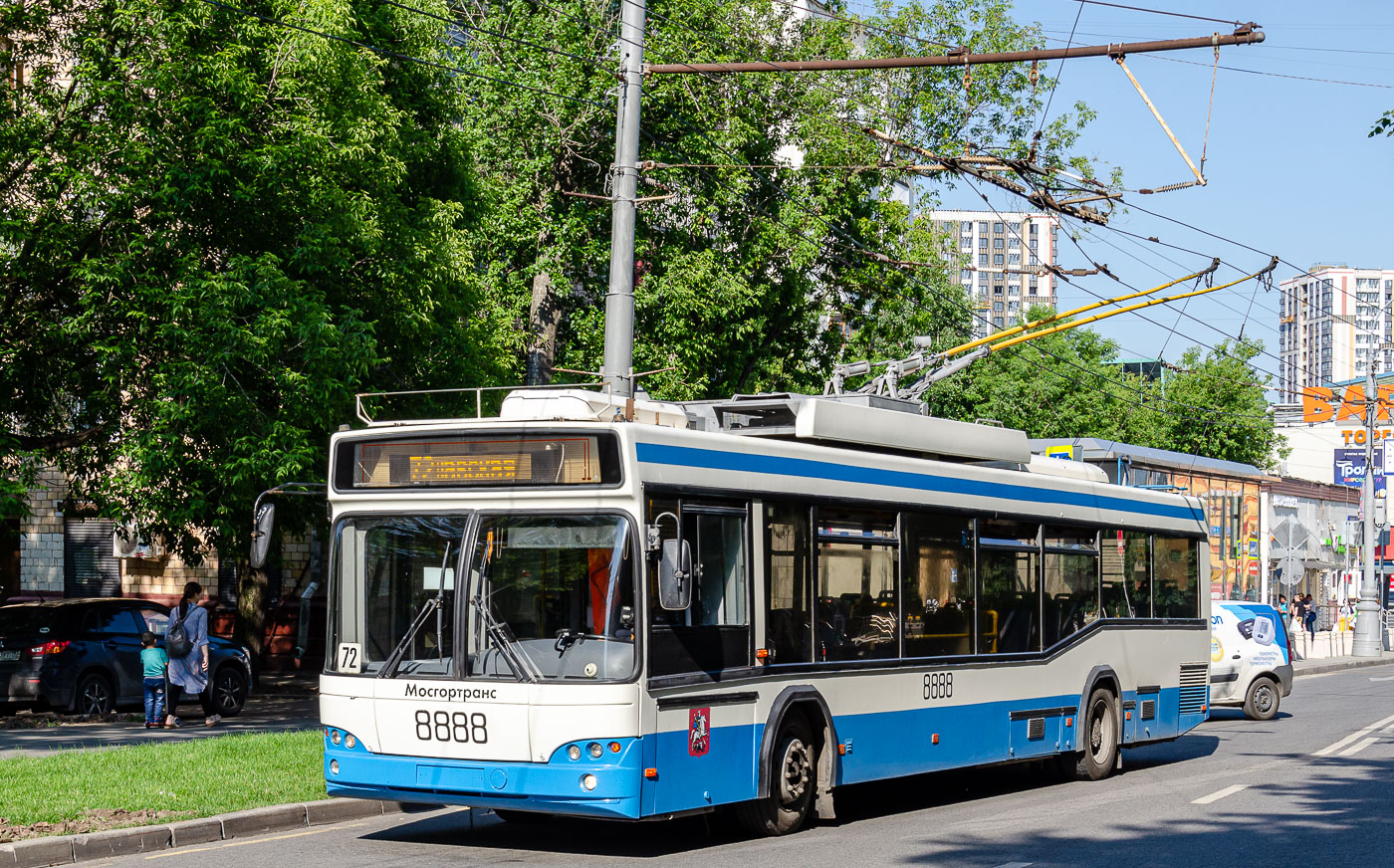 Москва, СВАРЗ-МАЗ-6235.00 № 8888