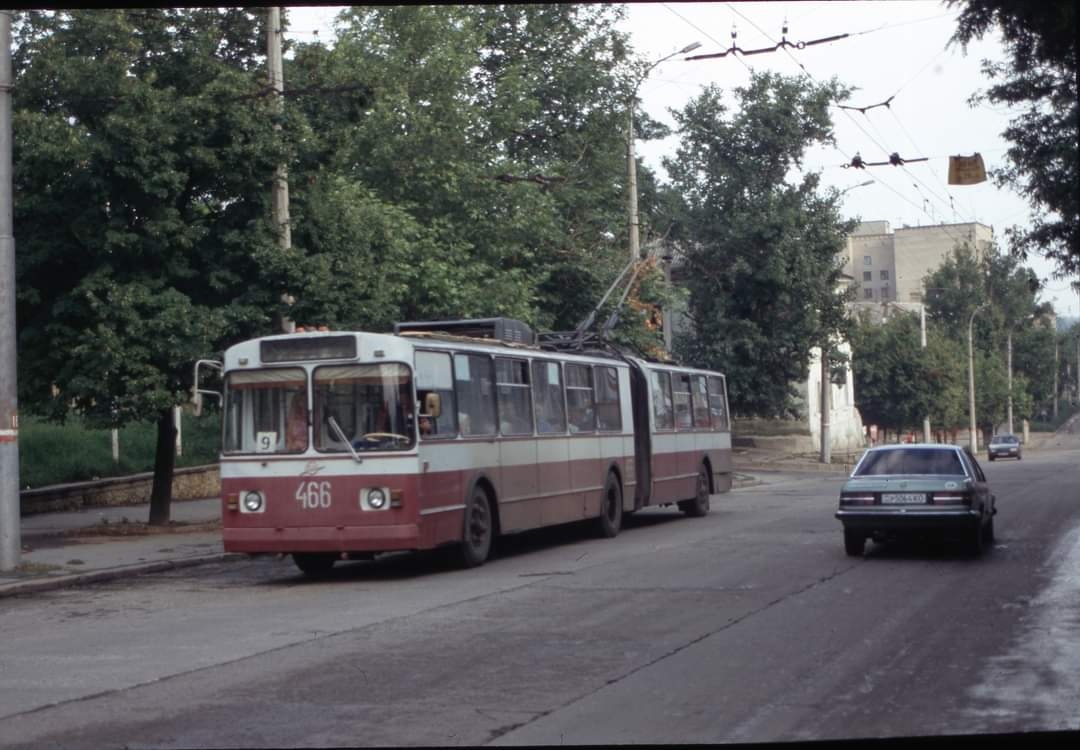 Kherson, ZiU-683V01 # 466; Kherson — Historical photos