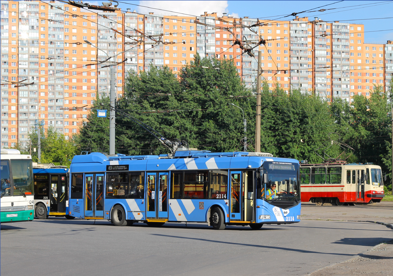 Санкт-Петербург, БКМ 32100D № 2114