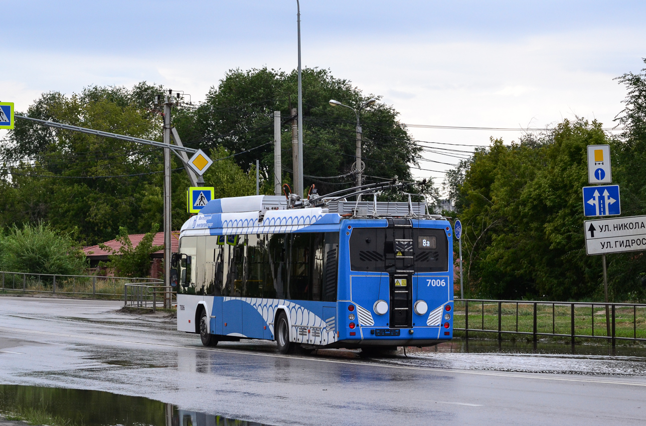 Volgográd, BKM 32100D — 7006