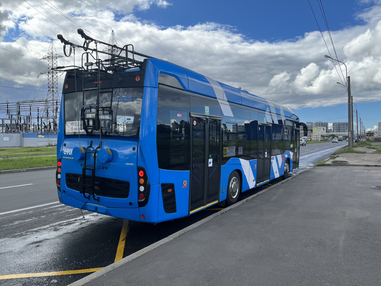 Szentpétervár, КAMАZ-62825 — 6900