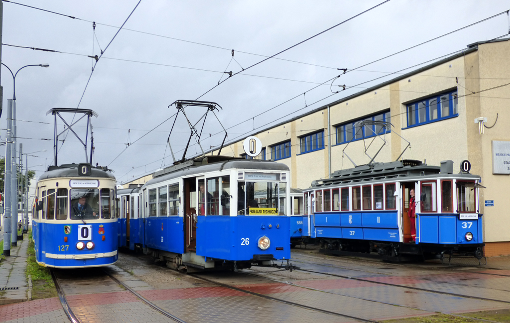 Краков, MAN T4 № 127; Краков, Konstal N № 26; Краков, Sanok SN1 № 37; Краков — Парад исторических и современных трамваев 2022 Краков, MAN T4 № 127; Краков, Konstal N № 26; Краков, Sanok SN1 № 37; Краков — Парад исторических и современных трамваев 2022