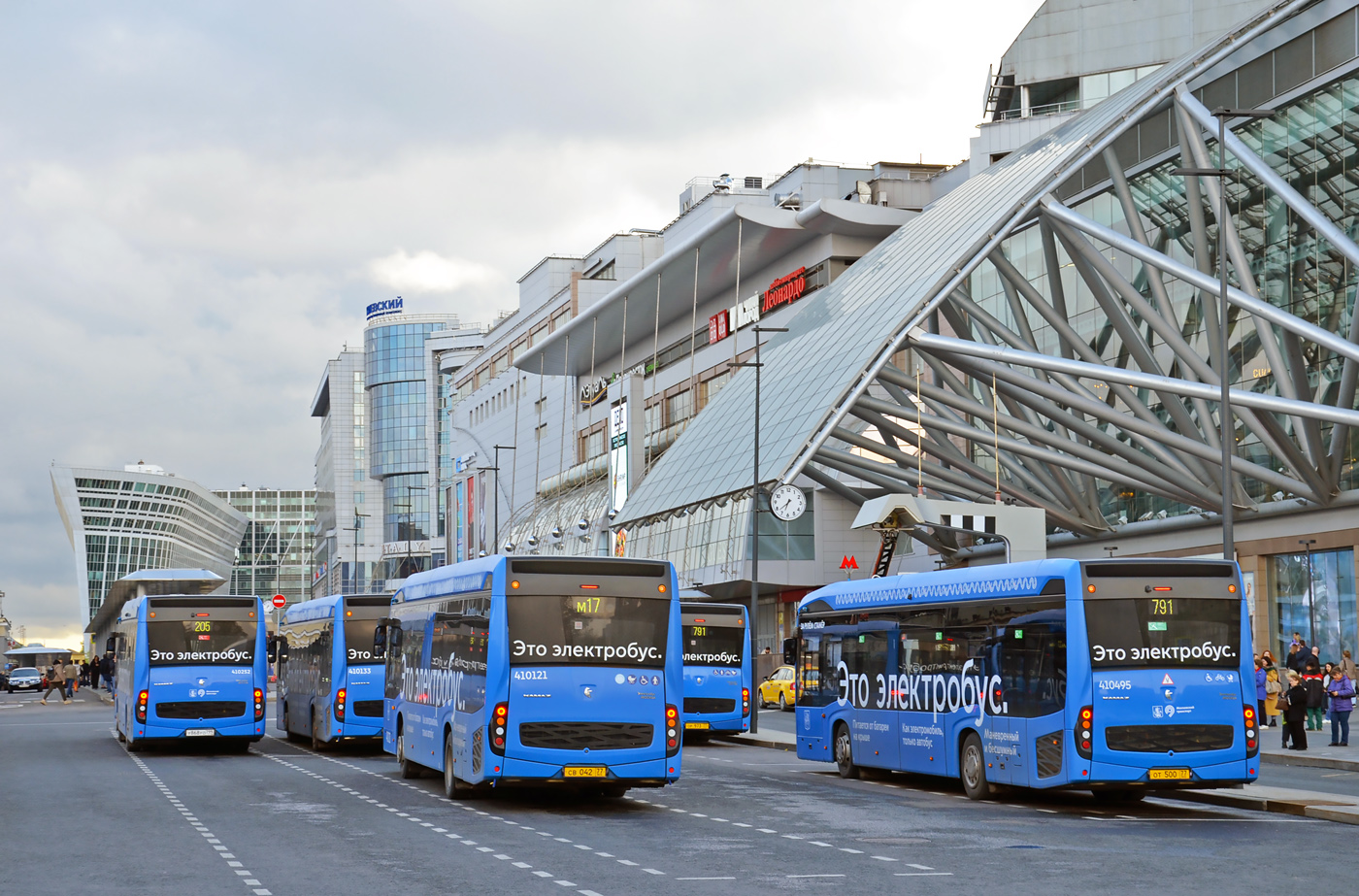 Москва, КАМАЗ-6282 № 410121; Москва, КАМАЗ-6282 № 410495