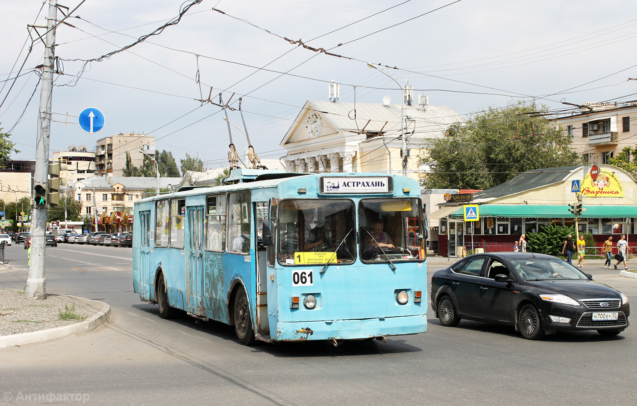Астрахань, ЗиУ-682В-* № 061