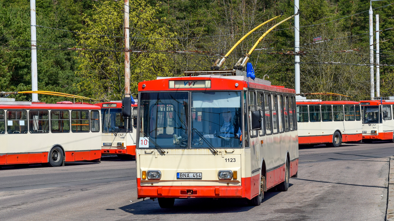 Вильнюс, Škoda 14Tr11/6 № 1123