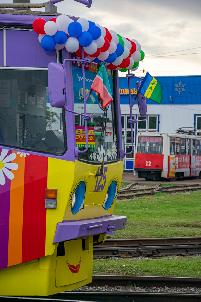 Нижнекамск, 71-608КМ № 125; Нижнекамск — Парад трамваев — 22 сентября 2022; Нижнекамск — Разные фотографии