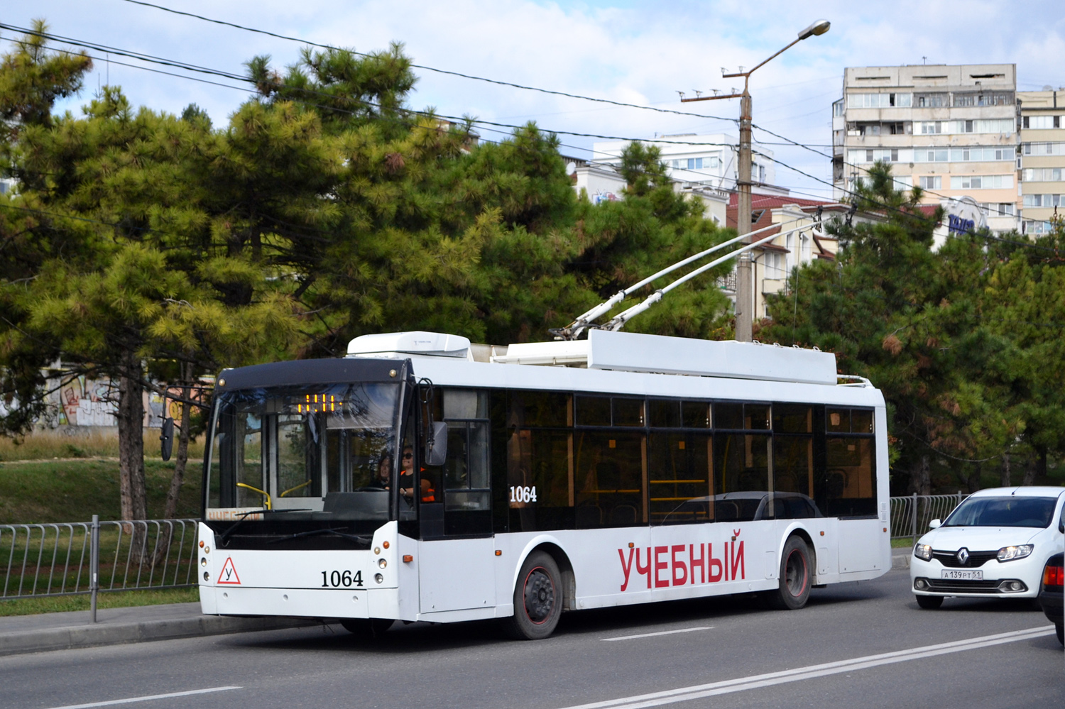 Sevastopol, Trolza-5265.00 “Megapolis” č. 1064